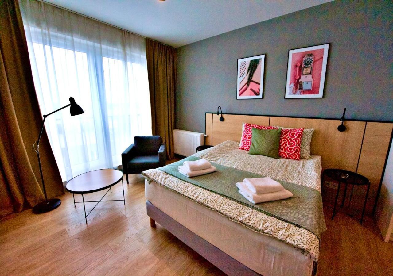 Bk Aparthotel Praga - National Stadium - Comfortable Apartment For 4 People Varšava Exteriér fotografie