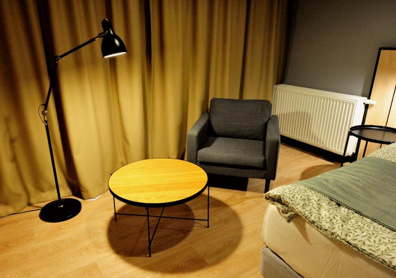 Bk Aparthotel Praga - National Stadium - Comfortable Apartment For 4 People Varšava Exteriér fotografie