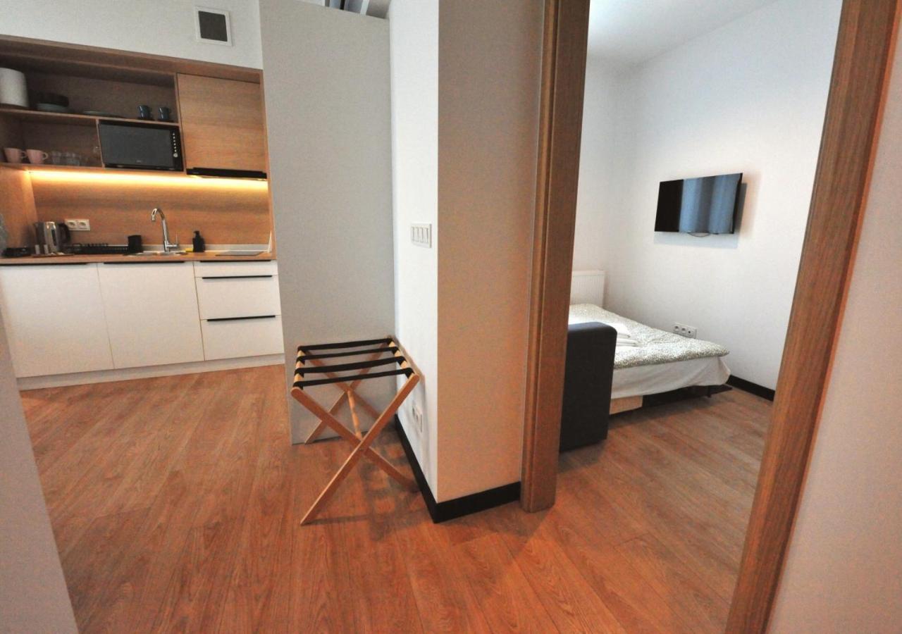 Bk Aparthotel Praga - National Stadium - Comfortable Apartment For 4 People Varšava Exteriér fotografie